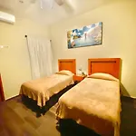 La Lola Hotel & Suites