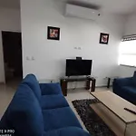 Excelente Departamento Con Vista Parcial Al Mar, Frente Al Malecon, Alberca Y Gimnacio