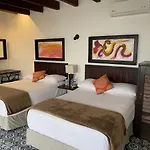 Hotel Raices de Mar