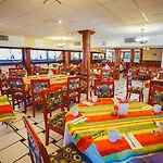 Hotel Aguamarina