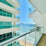 Elegante Frente Al Mar En Zona Dorada By G P S Rentas