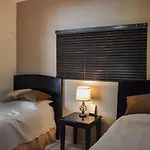 Tiara Sands 302