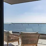 Condominio De Lujo Frente Al Mar En El Malecon - Alt 804