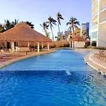 Departamento A Pie De Playa Para 5 P