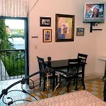 Hotel Machado