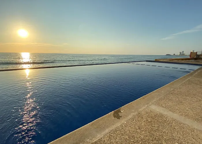 Marina del sol 402 / Estudio con Acceso a La Playa