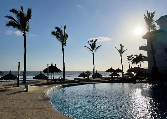 Quintas Del Mar II condominio con vista al mar