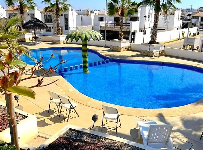 Excelente Casa En Zona De Cerritos En Frente A Alberca - Azul Pacifico I