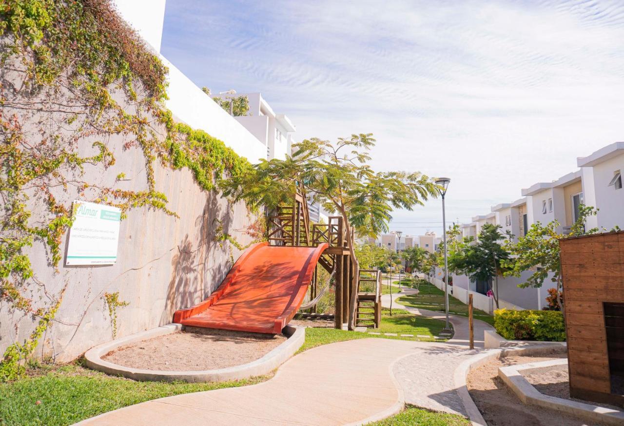Casa En Privada Frente A La Playa Con Alberca! Mazatlan