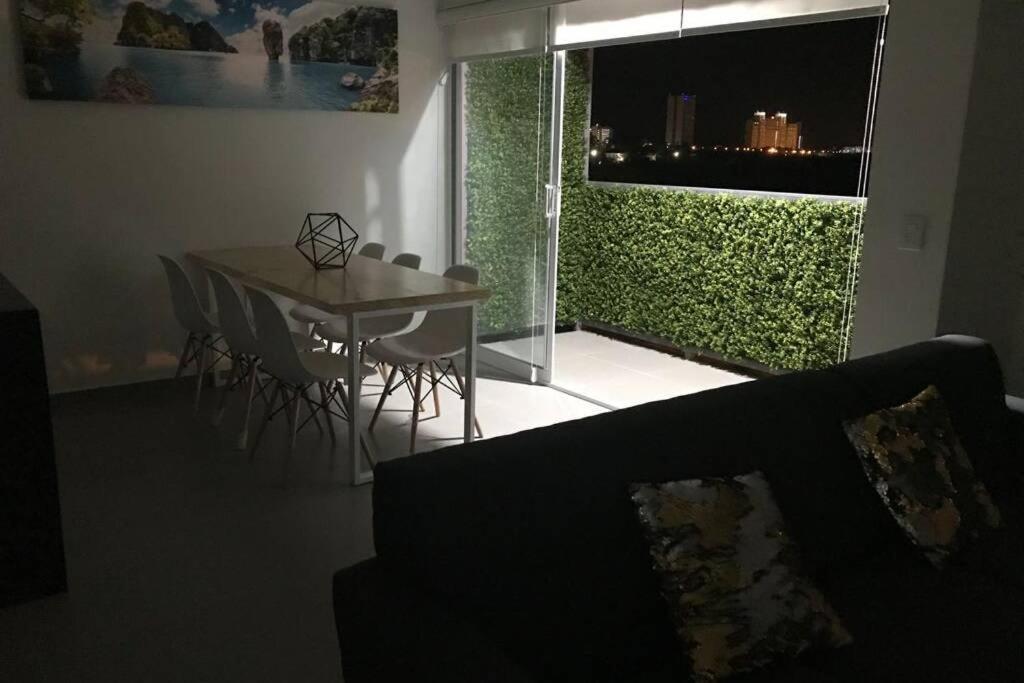 !nuevo! Bonita Vista Balcon Y Alberca! Cerritos! *