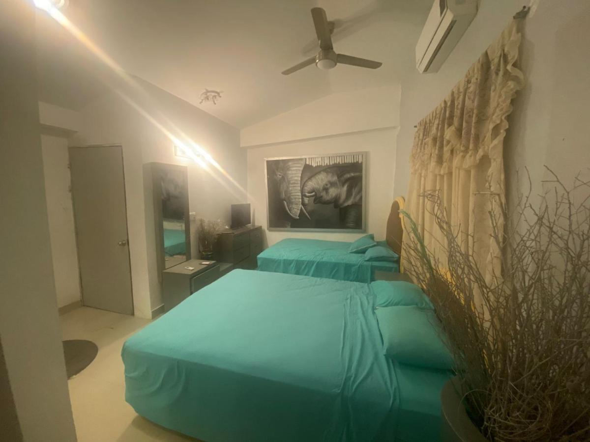 Departamentos Zona Dorada Hostal