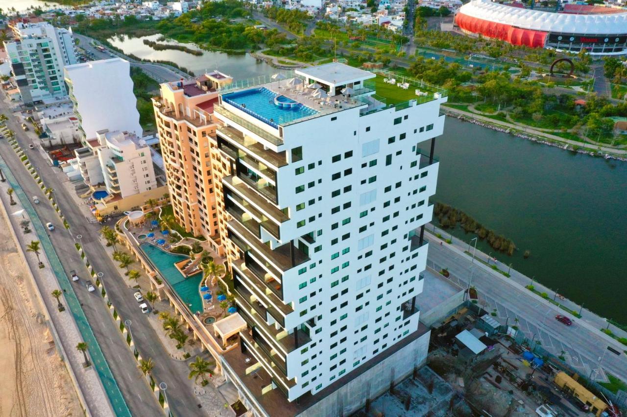 Central 102 Tower Apartment *