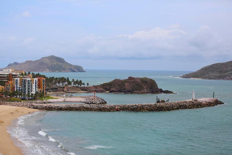 Marina Del Sol Directly On The Ocean 102 Mazatlán