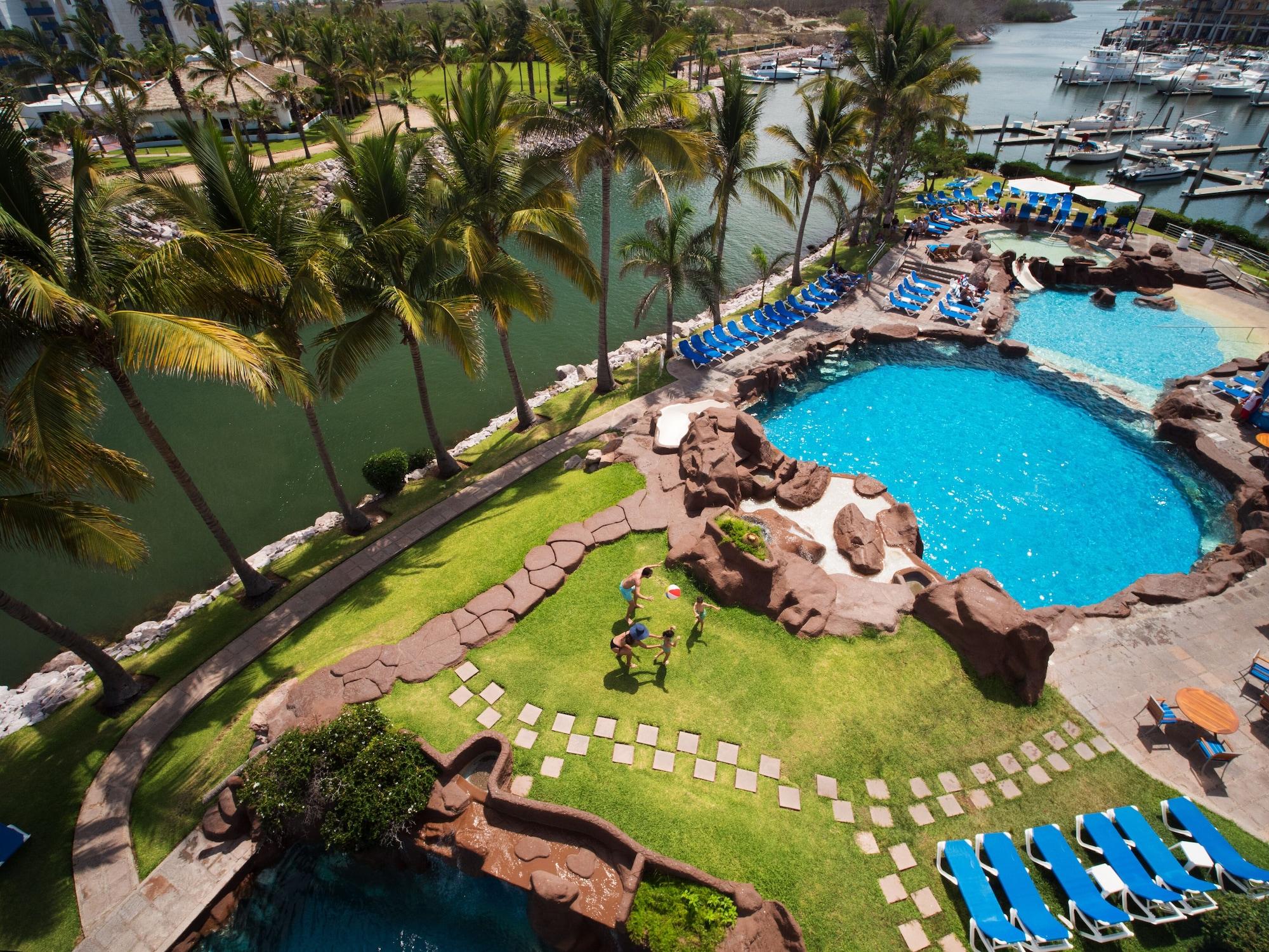 El Cid Marina Hotel