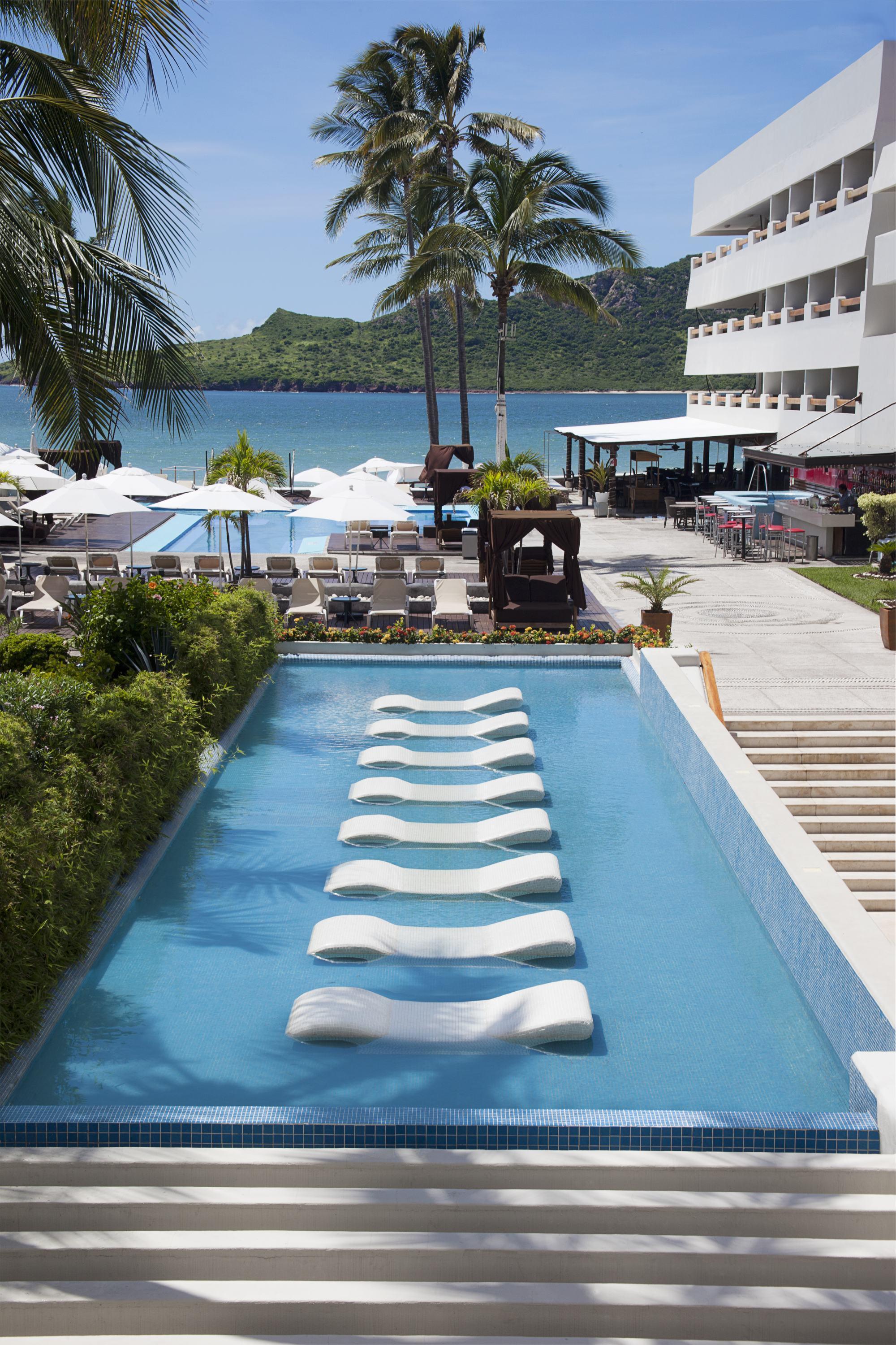 Hotel Emporio