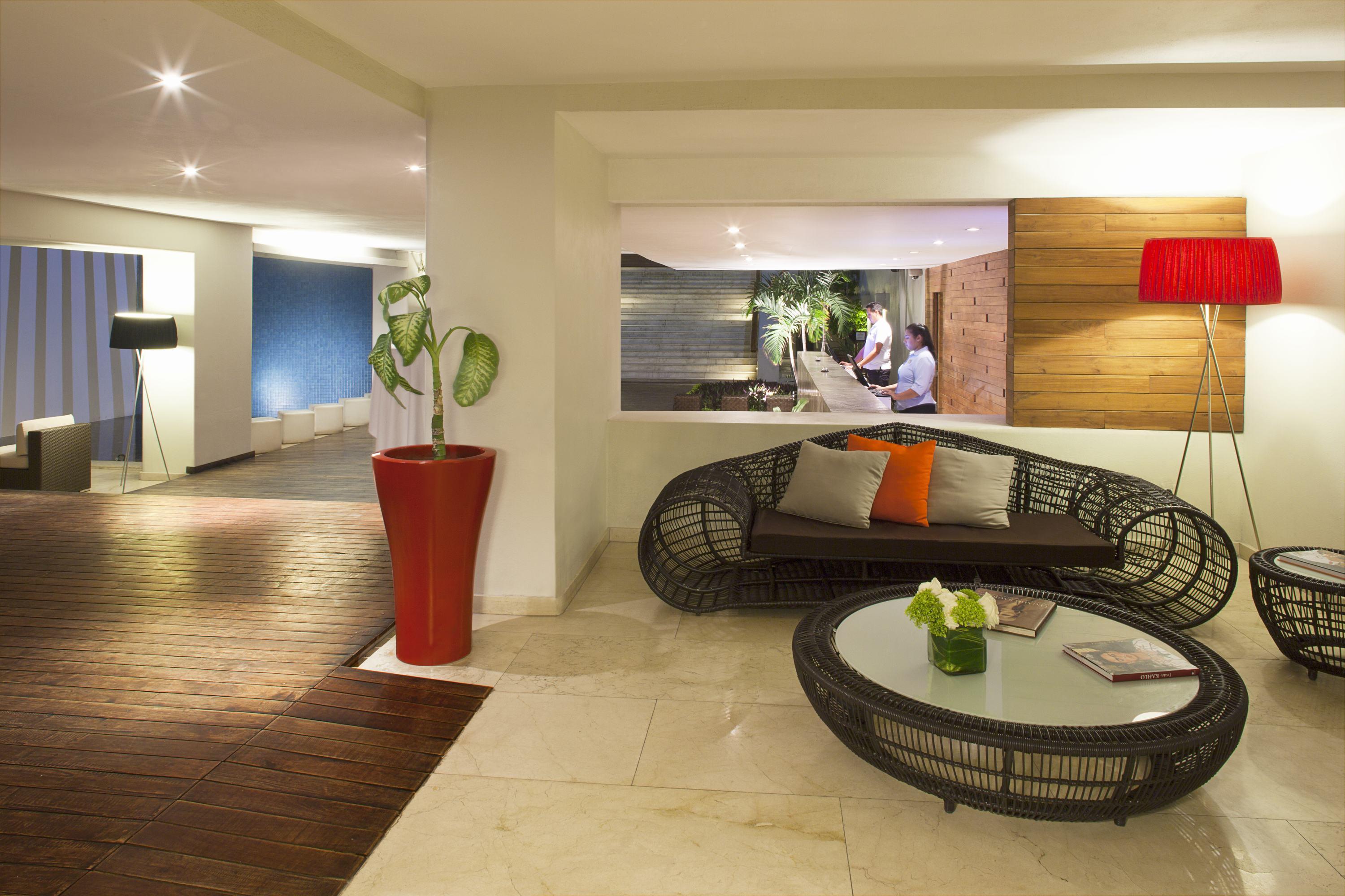 Hotel Emporio