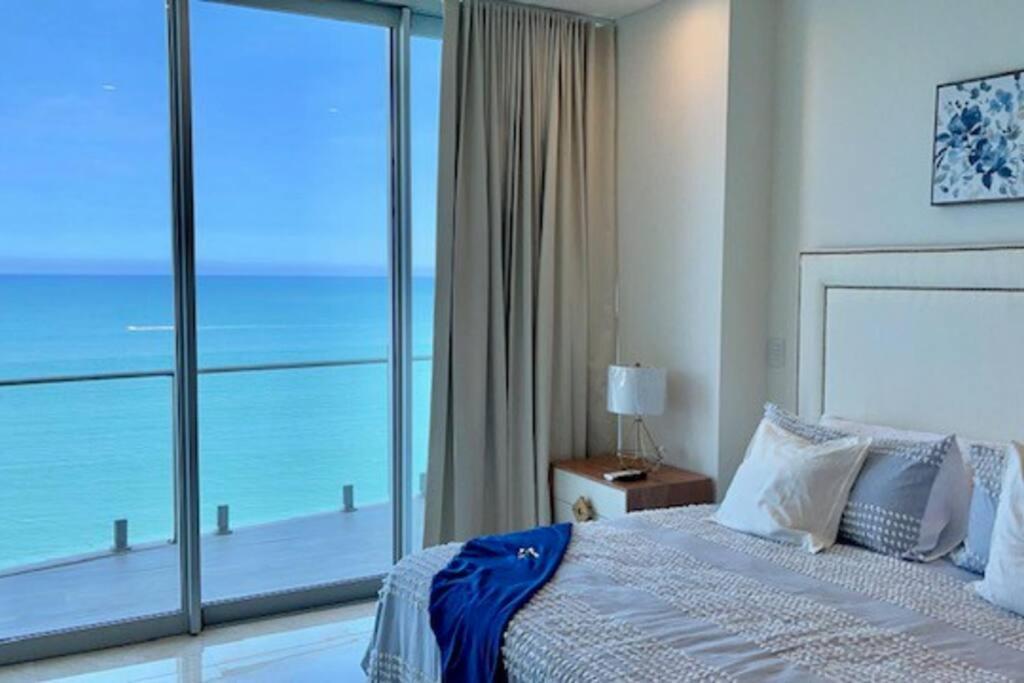 Apartment De Lujo En Playa Zona Dorada Camino Al Mar Mazatlan