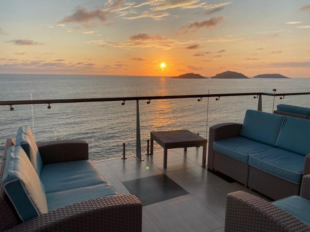 Boca De Cielo Departamento Frente Al Mar Con Ocasos Increibles * Mazatlán