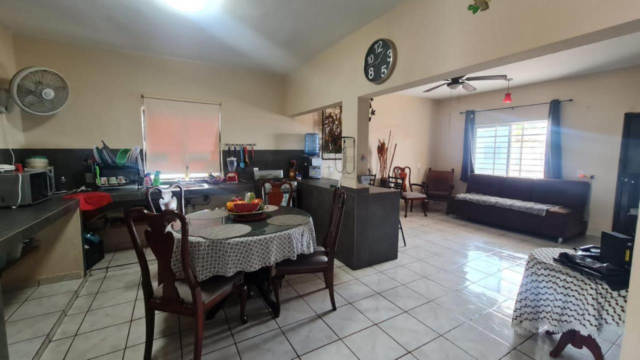 Casa A Pie De Playa Isla De La Piedra Apartment Mazatlan