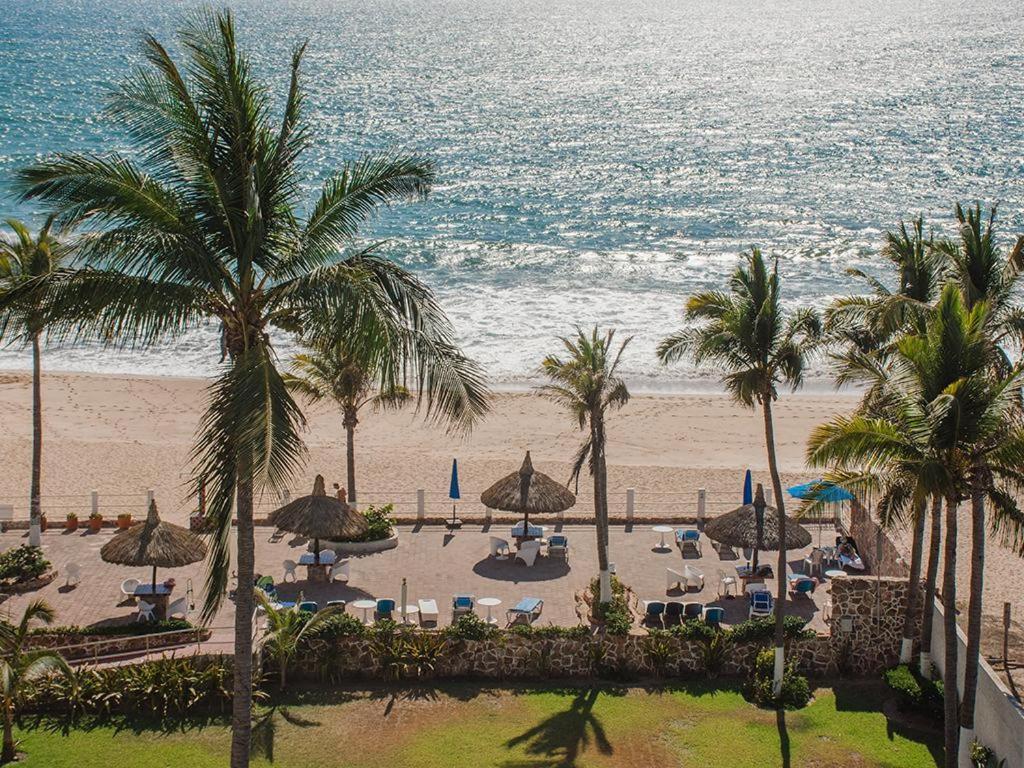 Apartment Beachfront La Marina Tenis