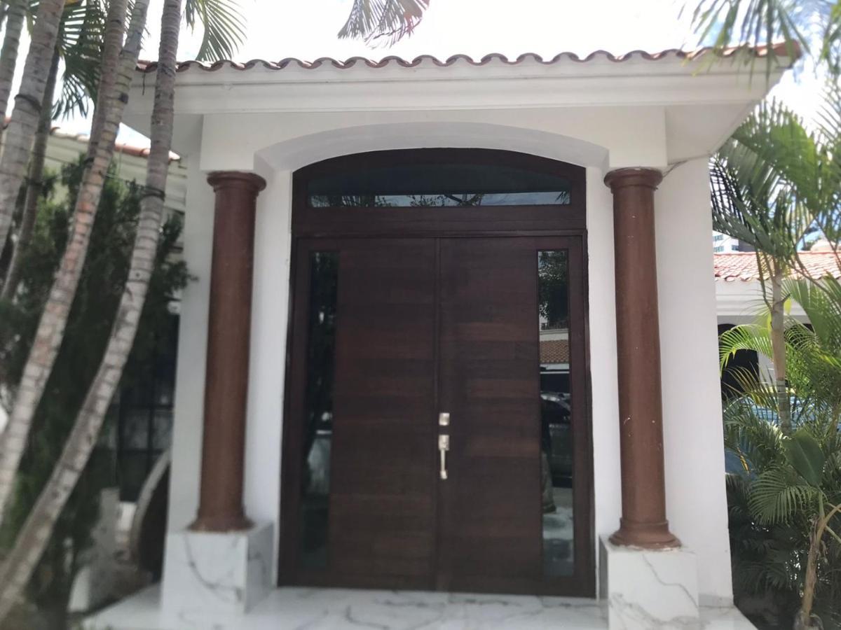 Departamentos Zona Dorada Hostal