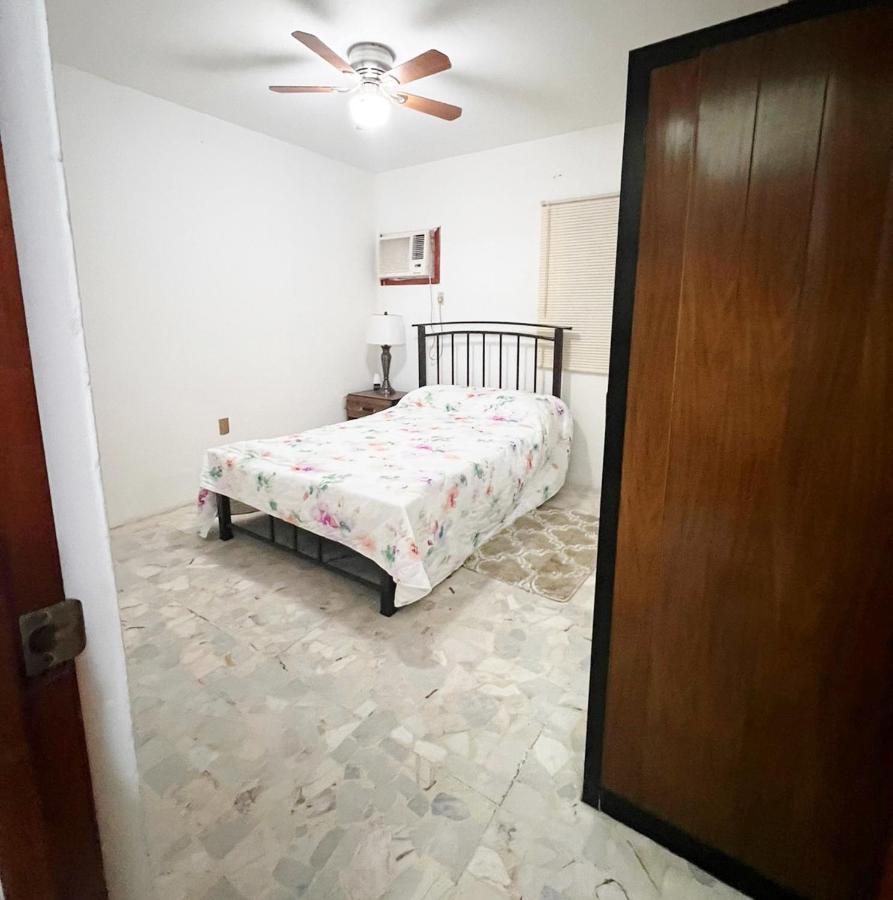 Zona Dorada - Playa Frente - Departamento #1 Apartment *