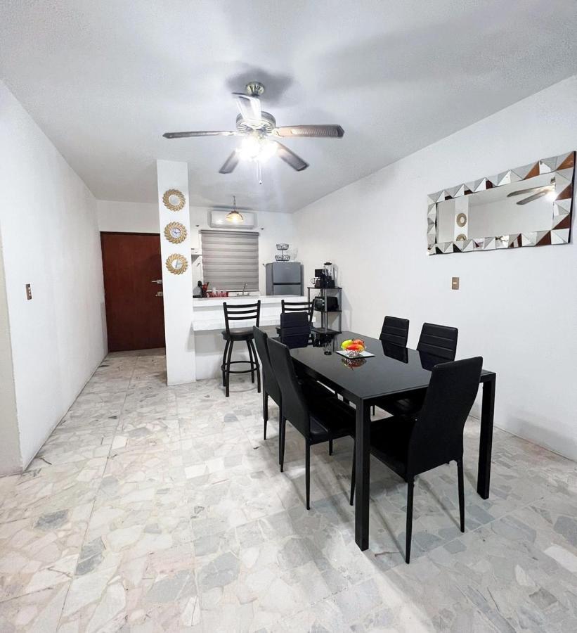 Zona Dorada - Playa Frente - Departamento #1 Mazatlan