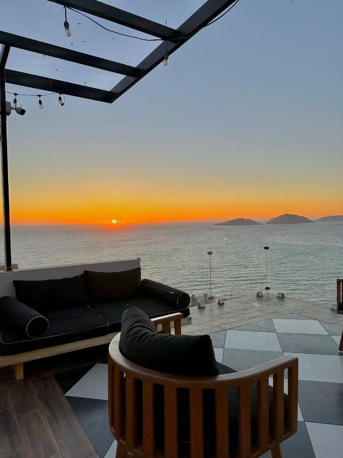 Sunset Tower Vista Al Mar Mazatlán