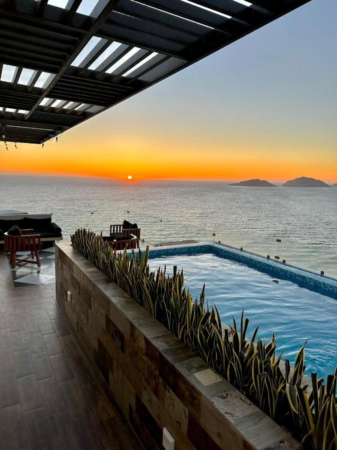 Sunset Tower Vista Al Mar * Mazatlán