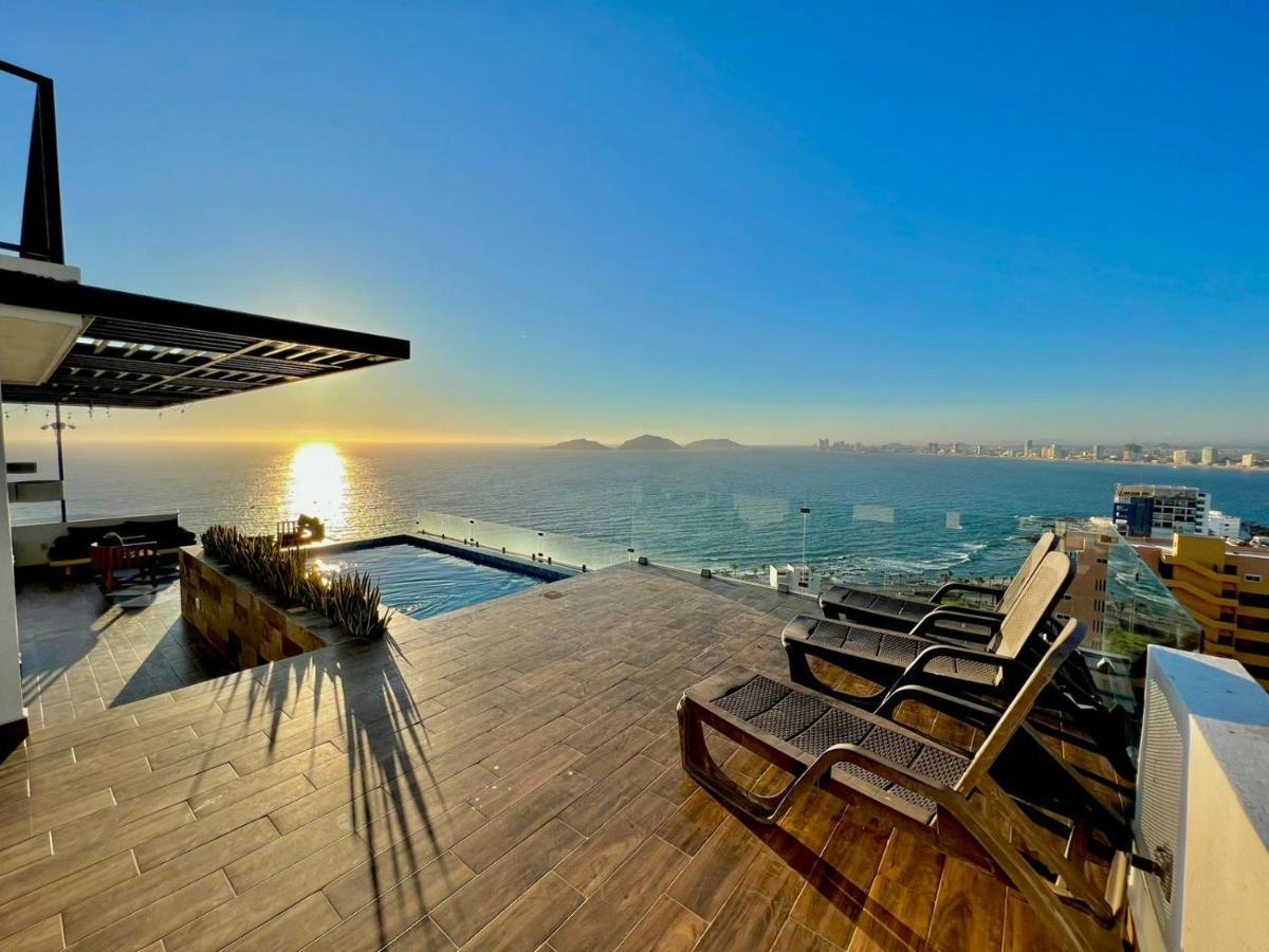 Sunset Tower Vista Al Mar