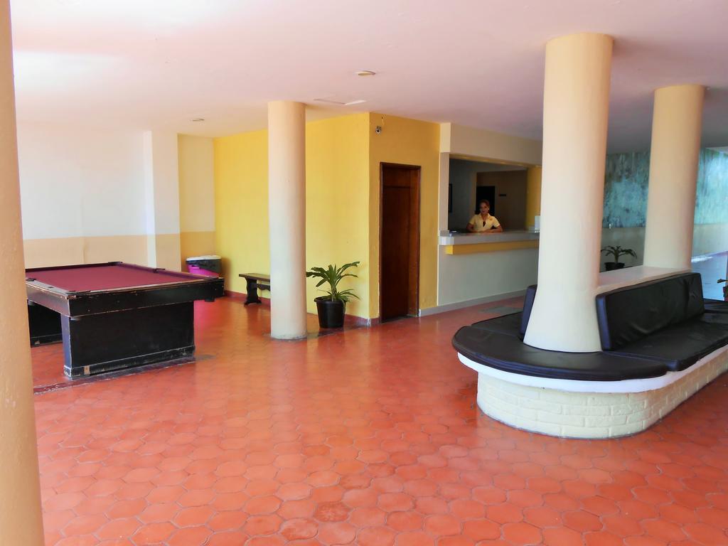 Hotel Las Jacarandas