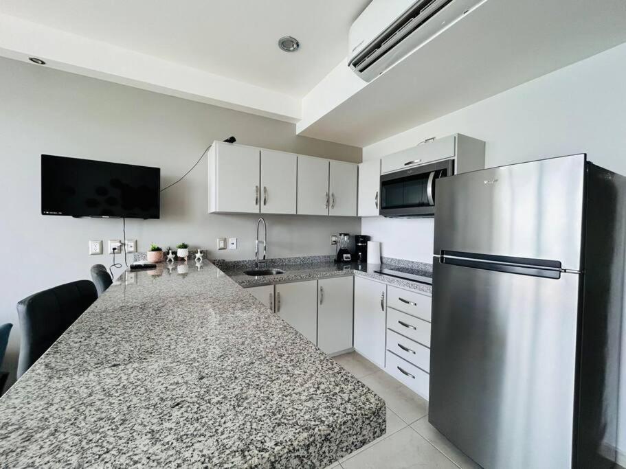 Apartment Pie De Playa Y Con Vista Al Mar By G P S Rentas Mazatlan