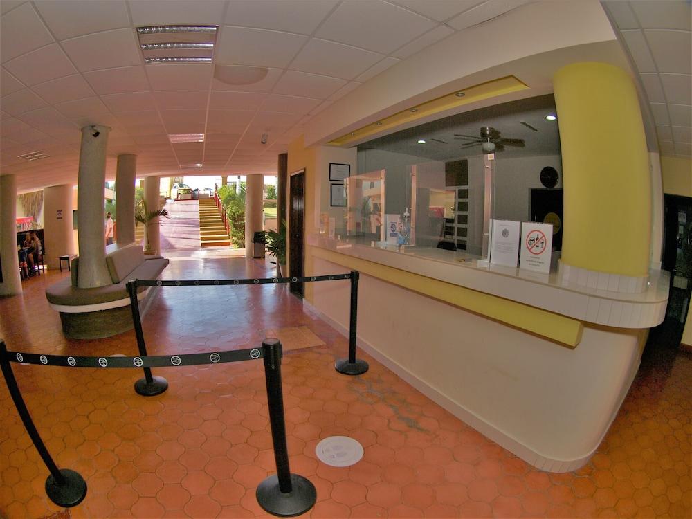 Hotel Las Jacarandas Mazatlan