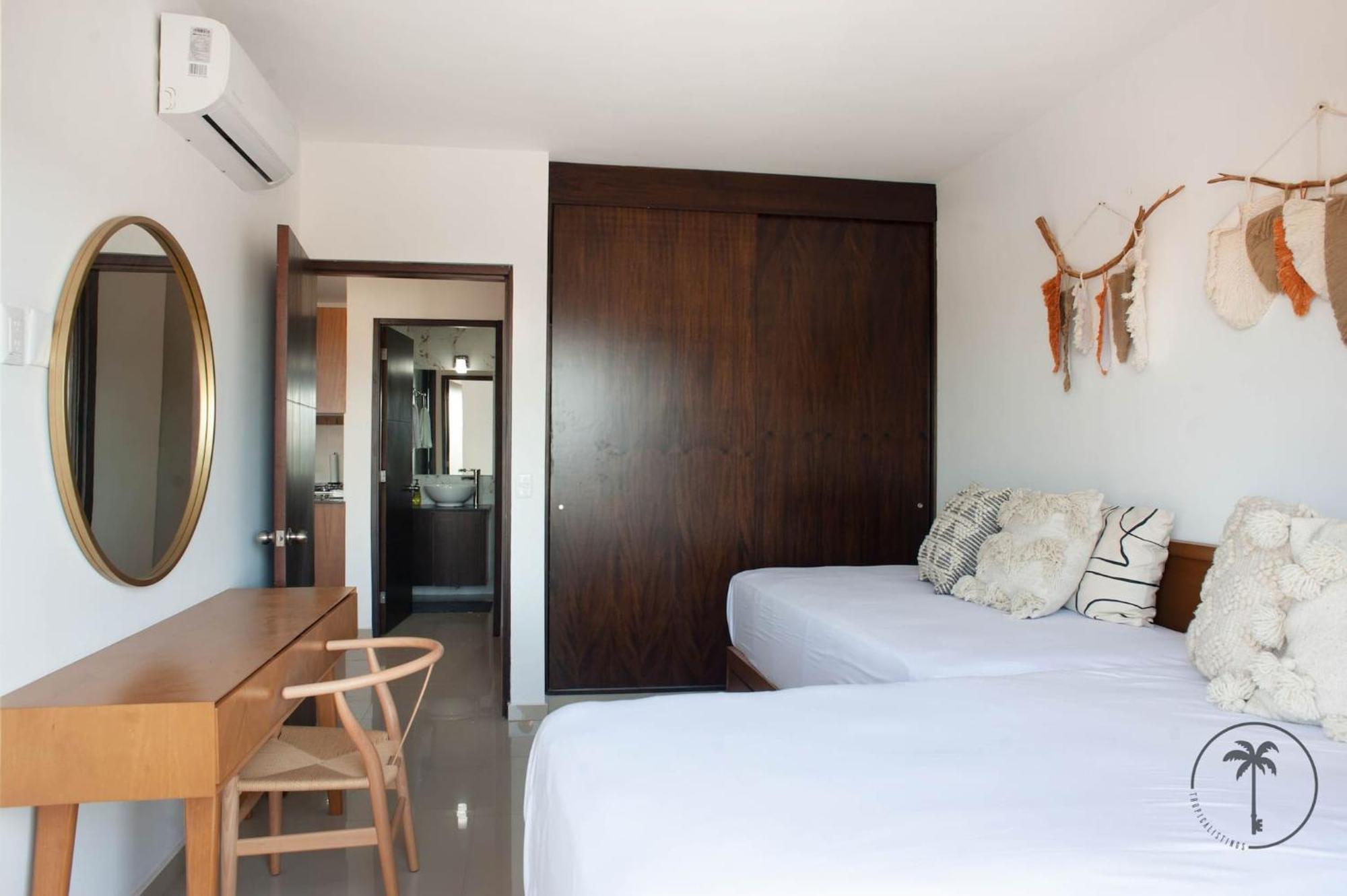 Comfy With Stylish Furnishings & Private Balcony - Antigua Mazatlan