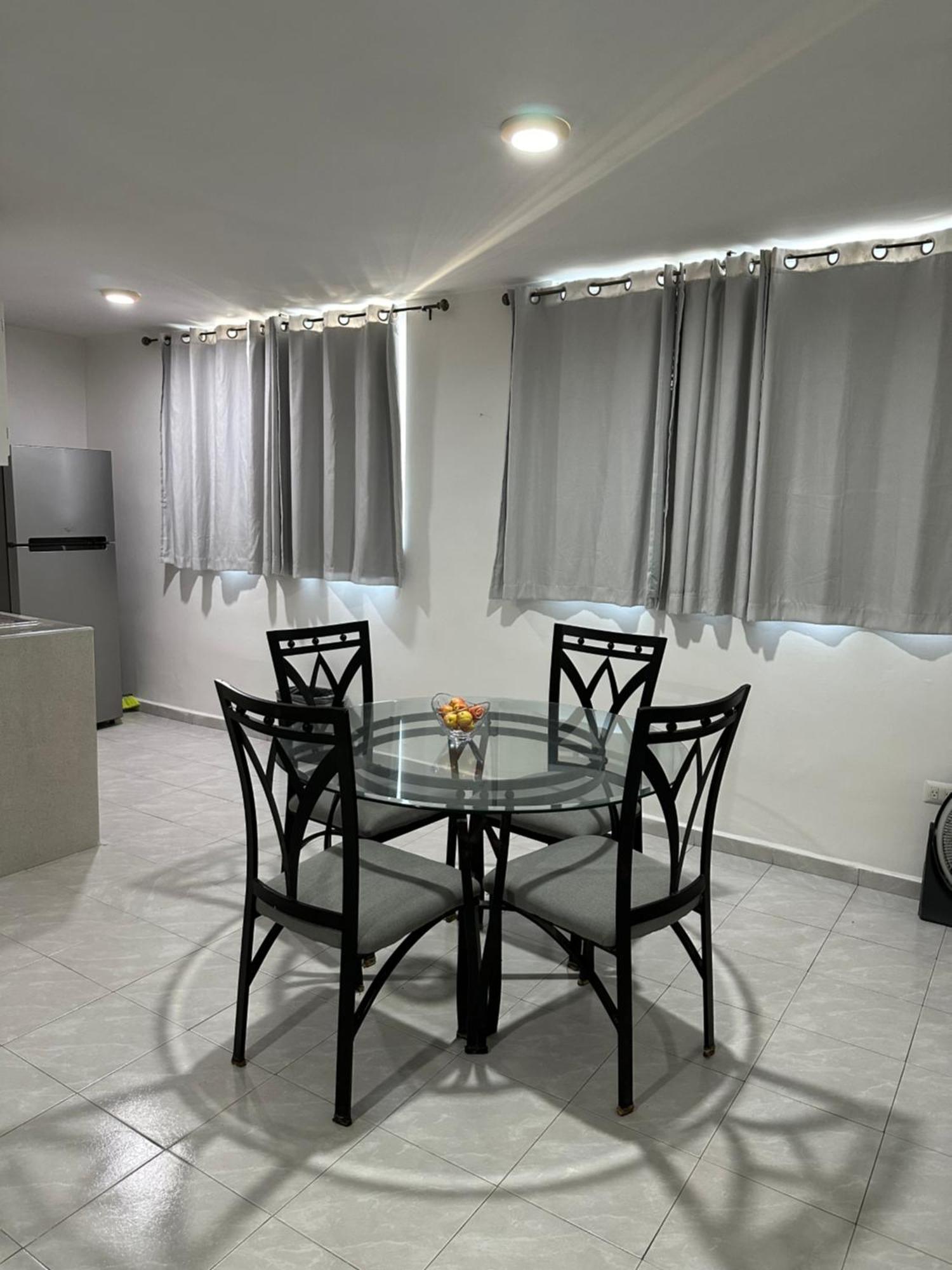 Apartamento Apto Comodo, Muy Cerca De Playa 101