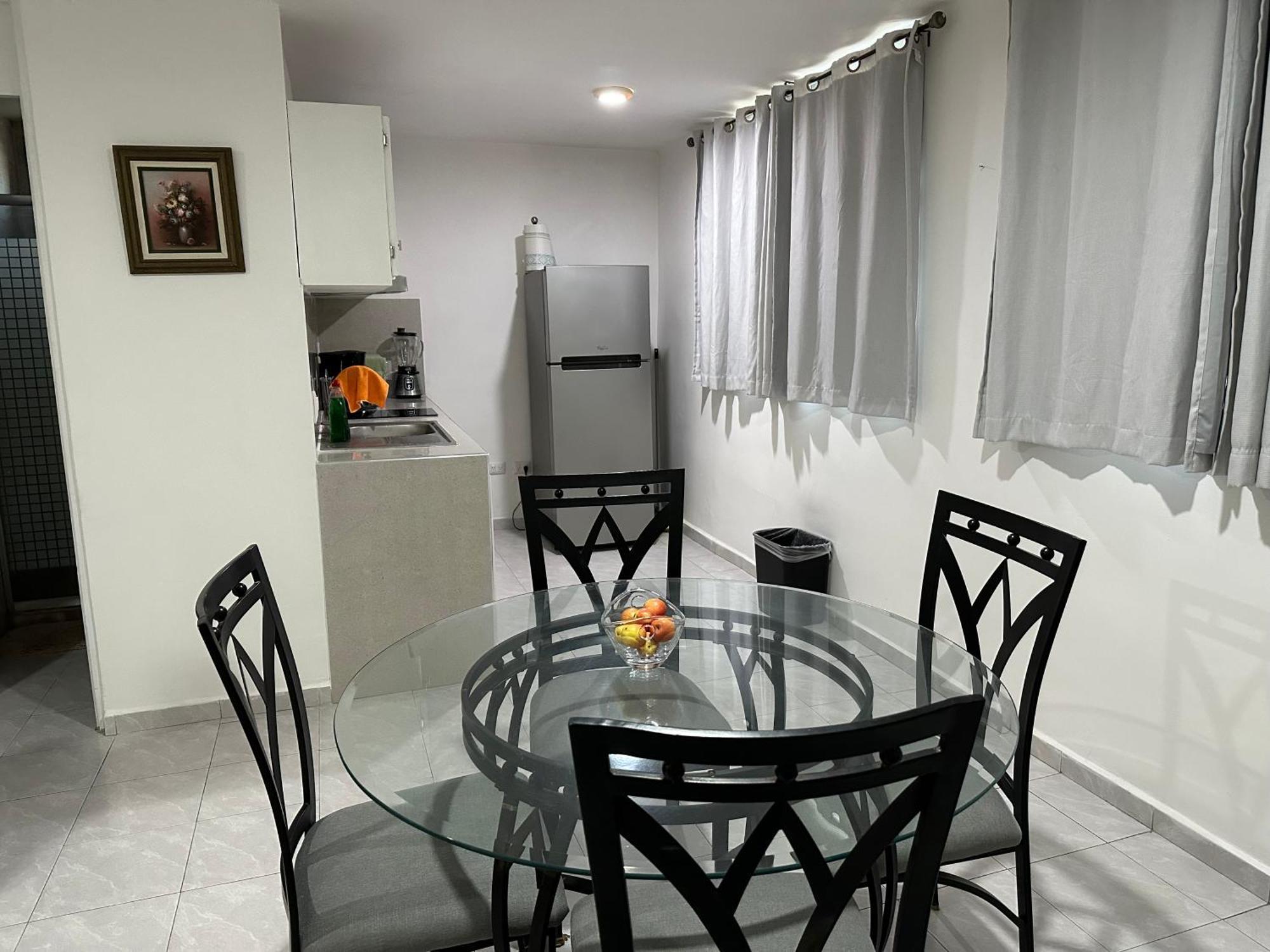 Apto Comodo, Muy Cerca De Playa 101 Apartamento *