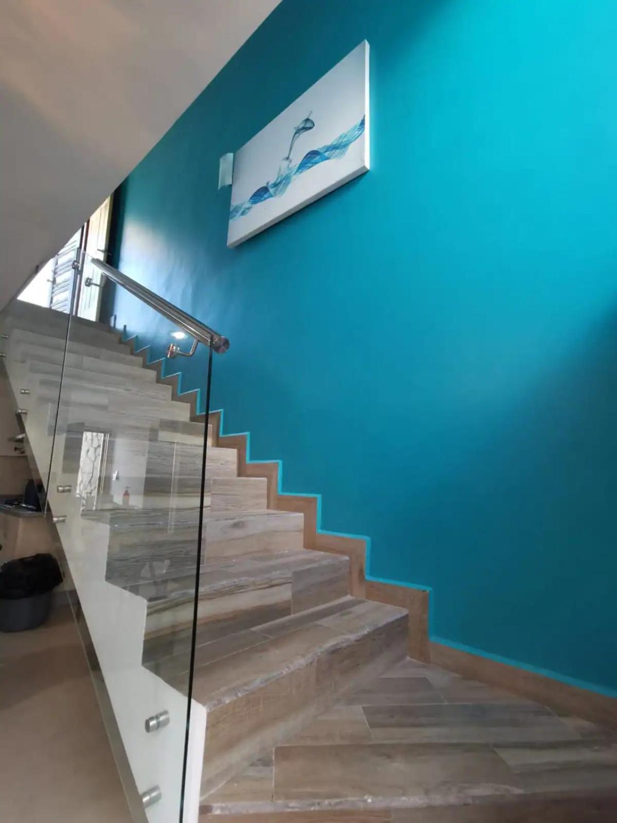 La Casa Del Faro Azul Marino *