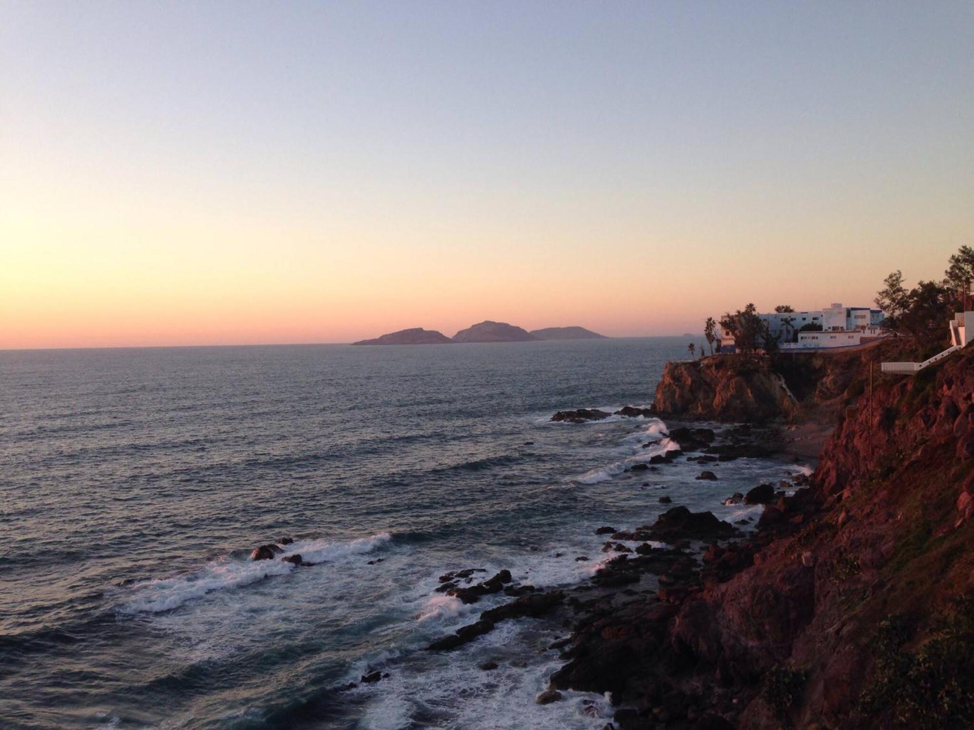 Holiday home Alcantara The Beach, Shops, Good Wi-fi