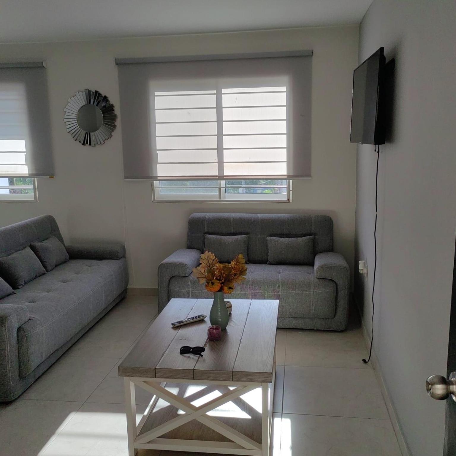 Departamento Zona Dorada 100 Mts De Playa Apartment *