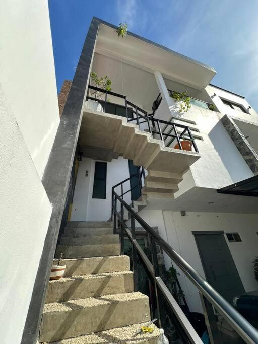 Departamento A 1 Cuadra De Playa * Mazatlan