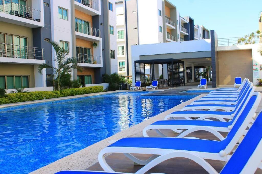 Apartment 2br 2ba Aptm - Centric - Near The - Amazing Pool *