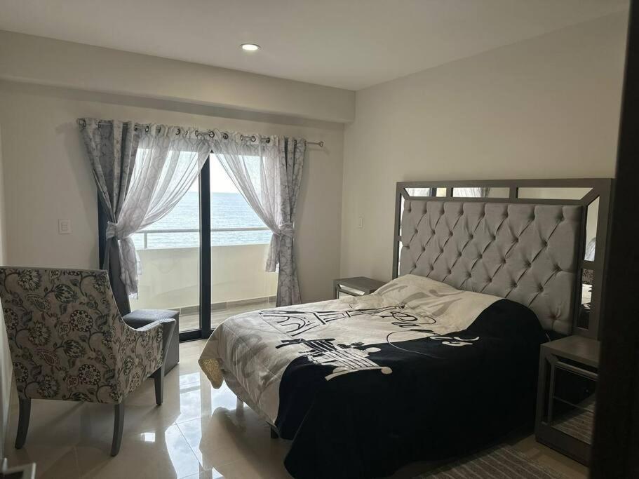 Departamento Frente Al Malecon Mazatlan
