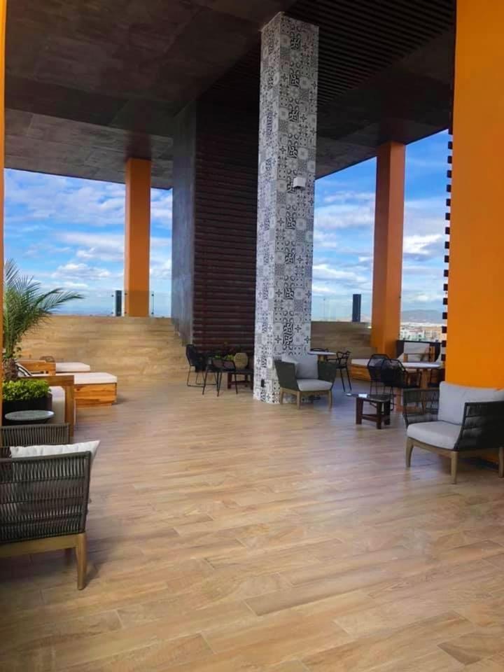 Departamento Con Vistas Panoramicas Y Piscinas Preciosas *