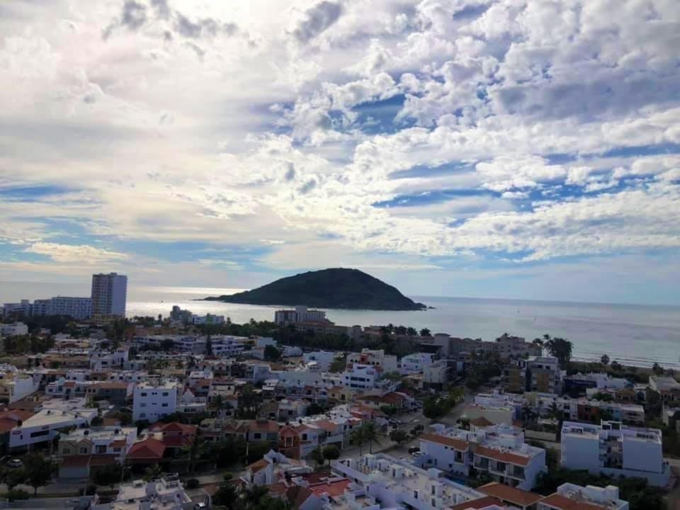Departamento Con Vistas Panoramicas Y Piscinas Preciosas * Mazatlán