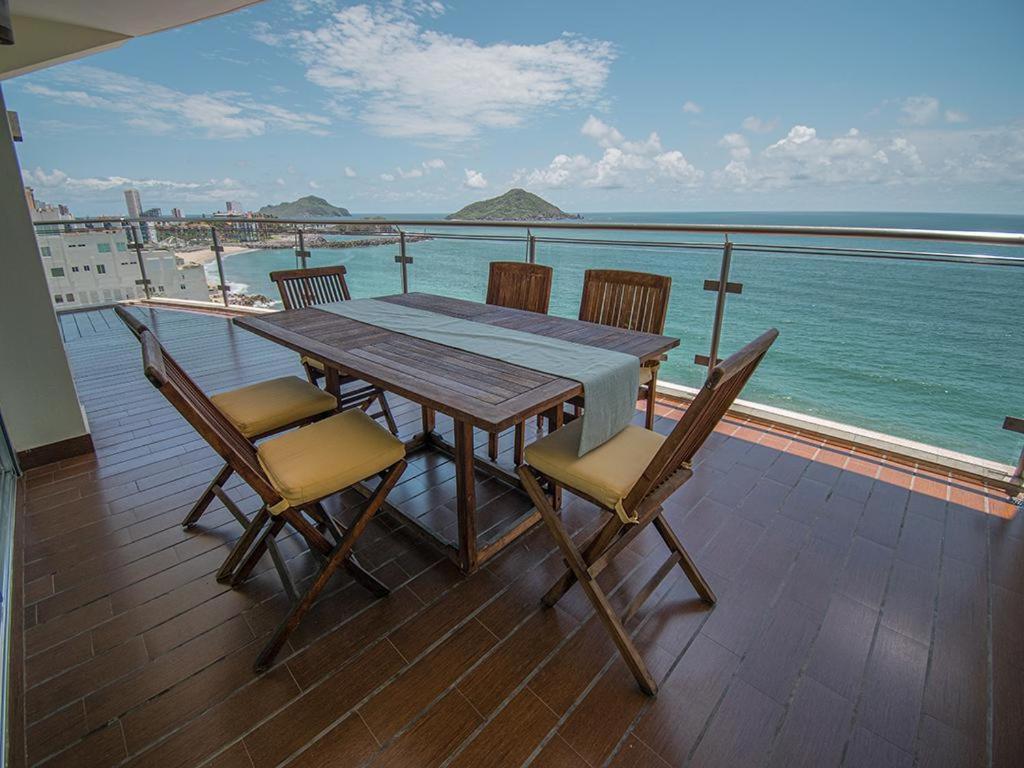 Apartment Solaria Oceanview With Pool 704
