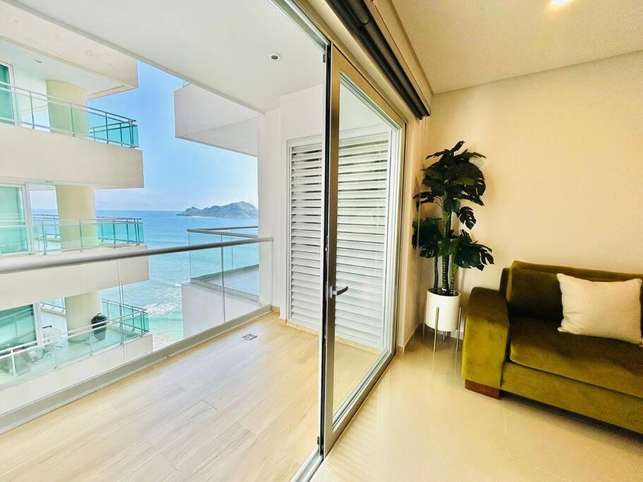 Apartment Elegante Frente Al Mar En Zona Dorada By G P S Rentas