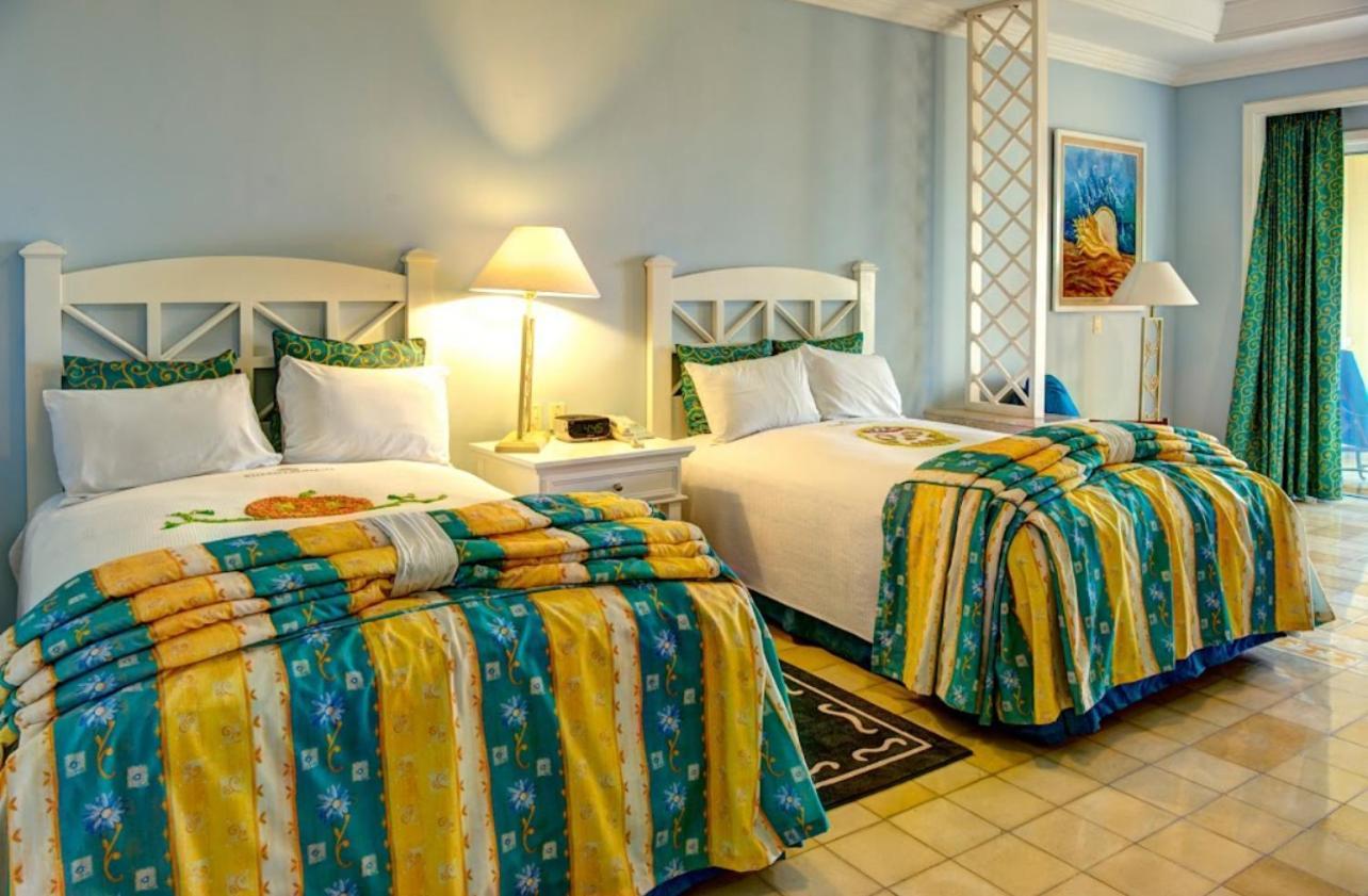 Pueblo Bonito Emerald Bay & Resort