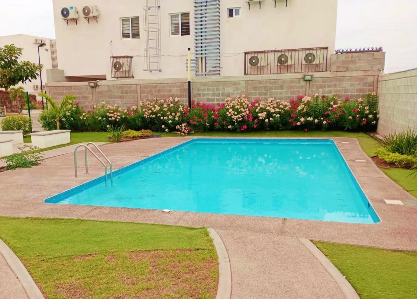 Departamento Moderno - Cafe Luxury - 3 Min Malecon Apartment