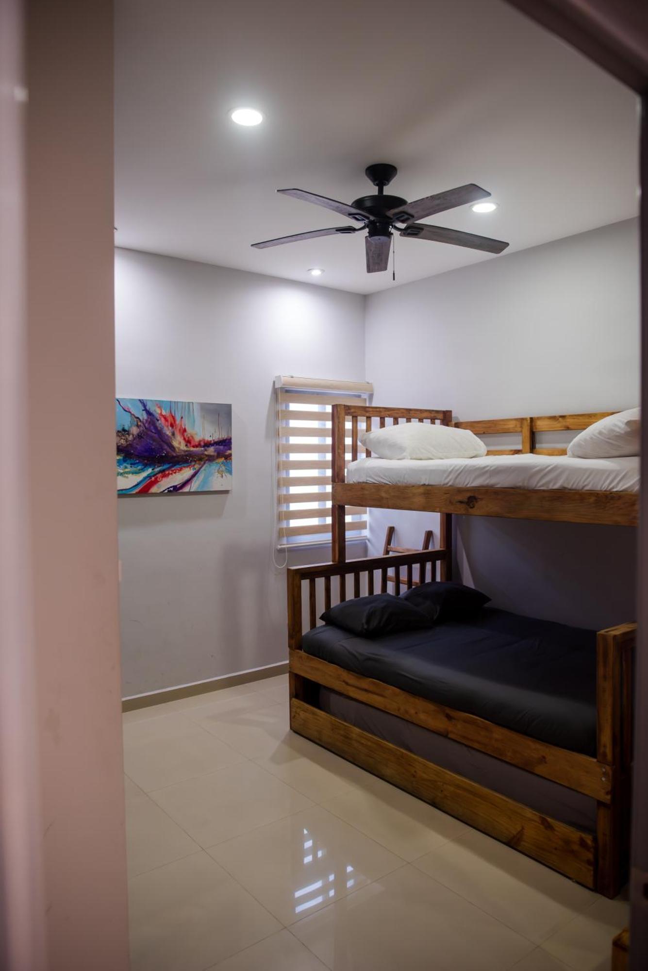 Apartment 2br/2ba 1 Block To Ocean! - Unit 3