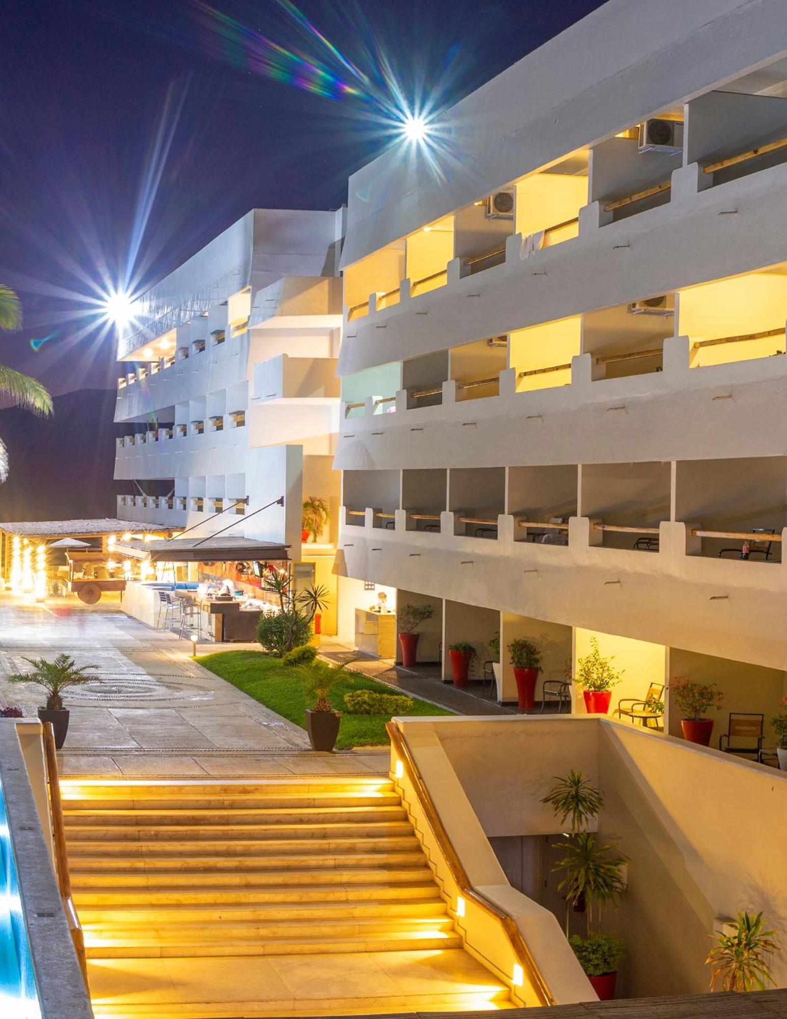 Emporio 4*